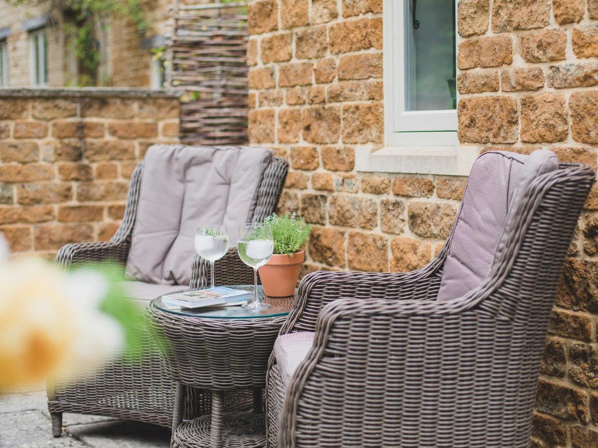 Climbing Rose Cottage - Dog Friendly - Peaceful Cotswold Cottage Adlestrop Exteriör bild