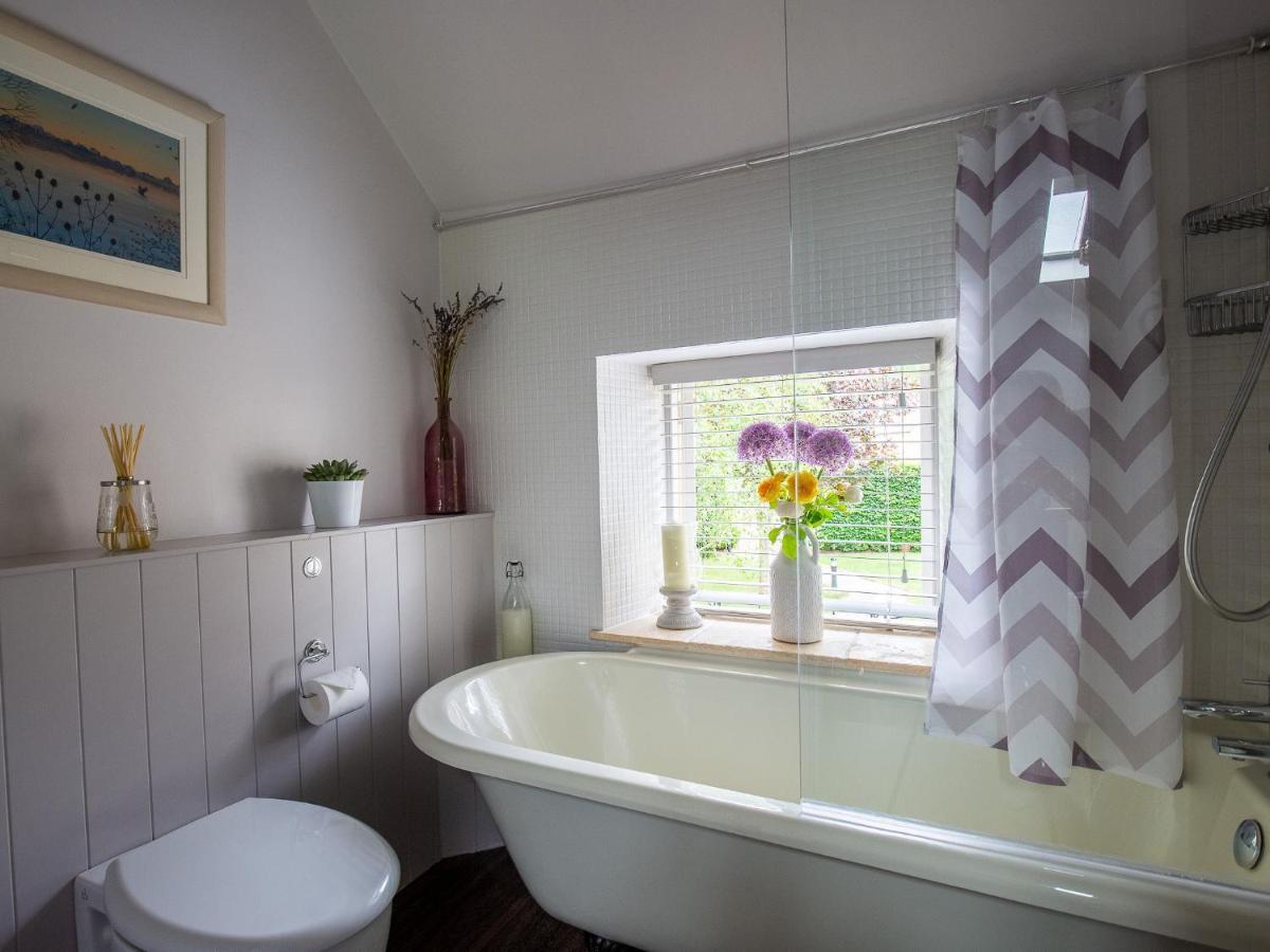 Climbing Rose Cottage - Dog Friendly - Peaceful Cotswold Cottage Adlestrop Exteriör bild